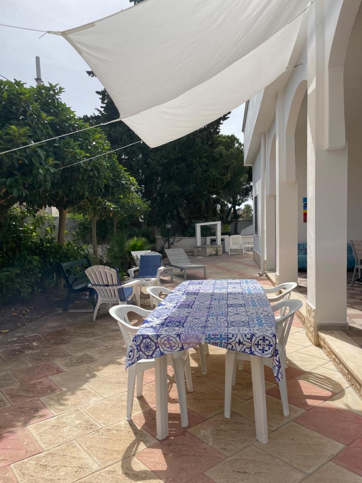 Villa Carmela A San Pietro In Bevagna Exteriér fotografie